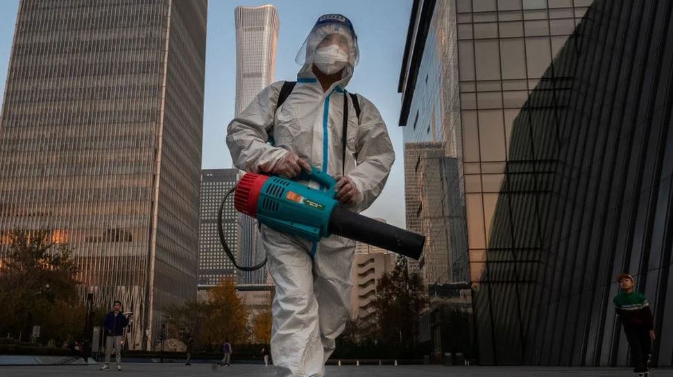 Pekín enfrenta el momento “más complejo y grave” de la pandemia de covid-19 con un aumento de casos y las primeras muertes en seis meses