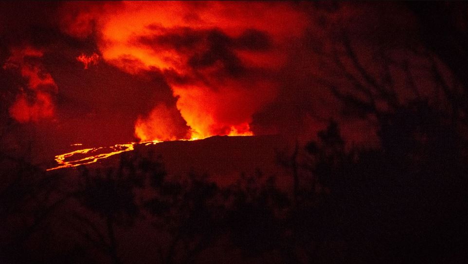 Erupción de Mauna Loa: ¿qué está pasando dentro del volcán más grande del mundo?