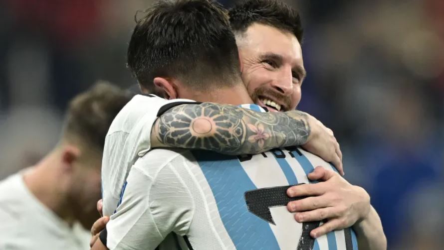 Lionel Messi abrazo