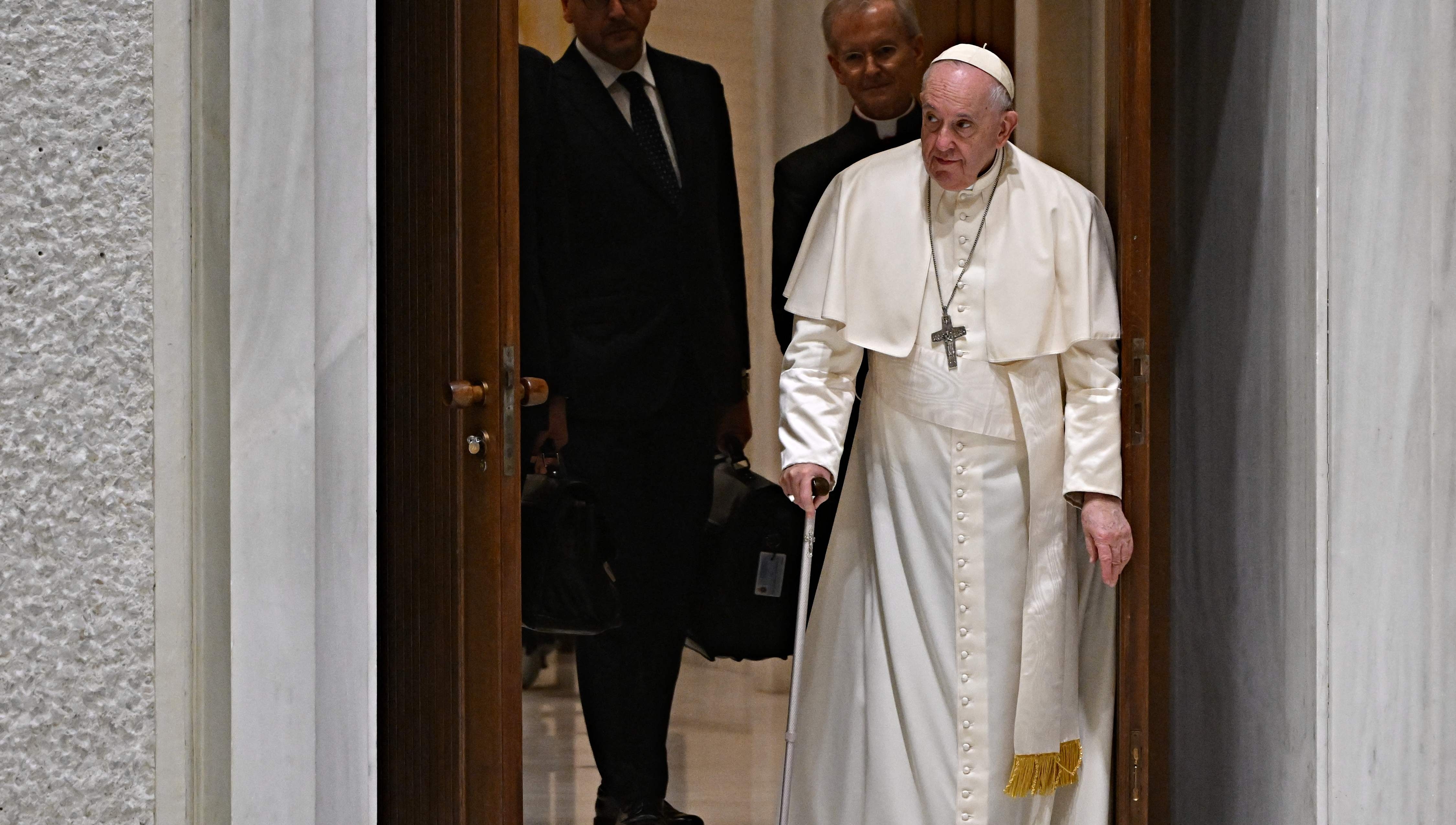 El papa nombra obispo a Miguel Ángel Martínez Méndez