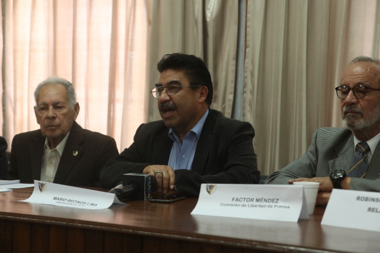 APG presenta informe de la situación de la Libertad de Prensa en Guatemala y dice que el Gobierno menoscaba este derecho