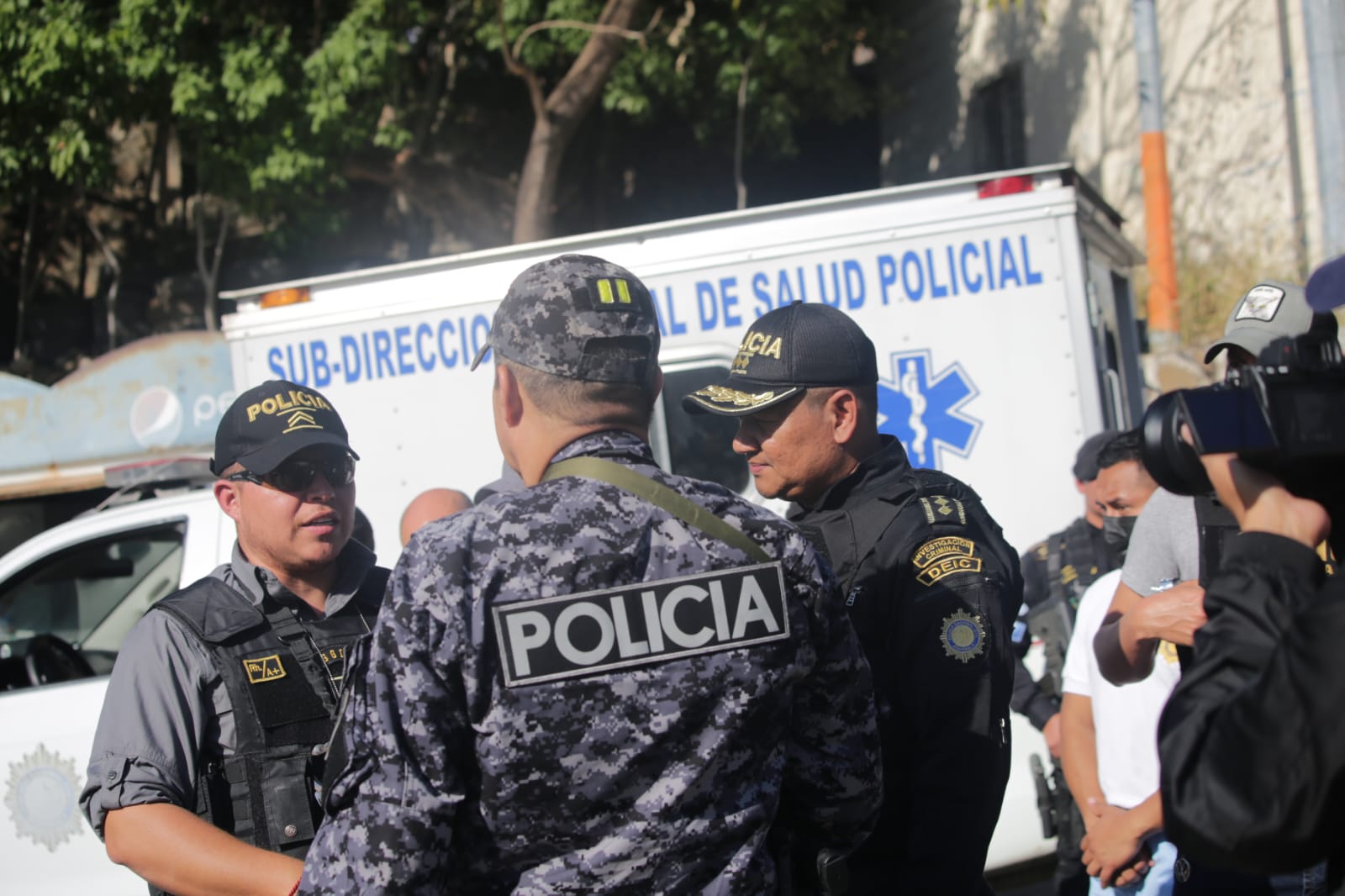 Habría coordinado matanza: Guatemala entrega a El Salvador al Scooby, el pandillero señalado de más de 76 crímenes