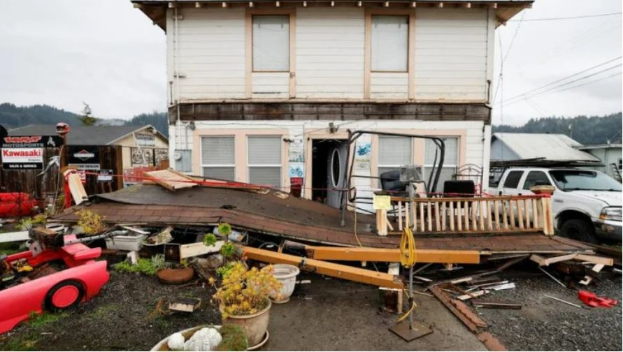 Un terremoto de magnitud 6.4 deja al menos dos muertos y a miles de personas sin electricidad en el norte de California