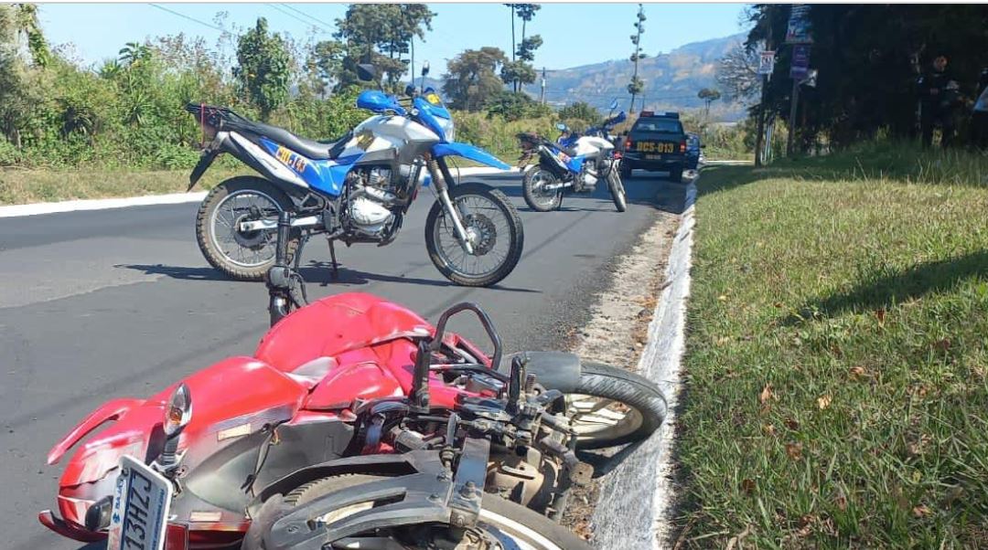 Dejan abandonada una moto y se internan a un barranco, pero son capturados tras cometer un homicidio