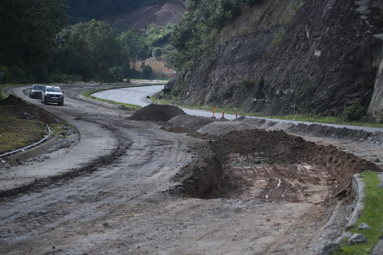 Baches, agujeros y trabajos: la osadía de la ruta Interamericana