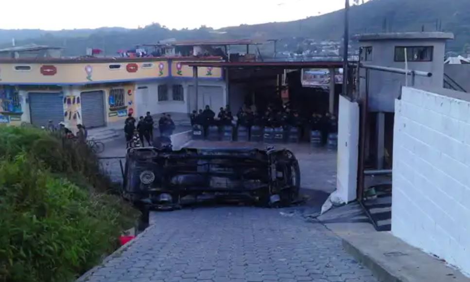 Condenan a prisión a dos hombres por linchamiento de un alcalde de Concepción, Sololá