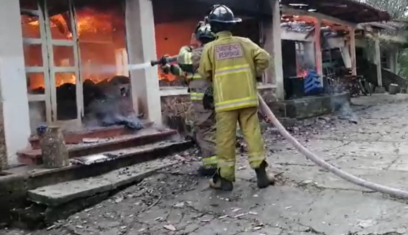 INCENDIO EN LA ZONA 18