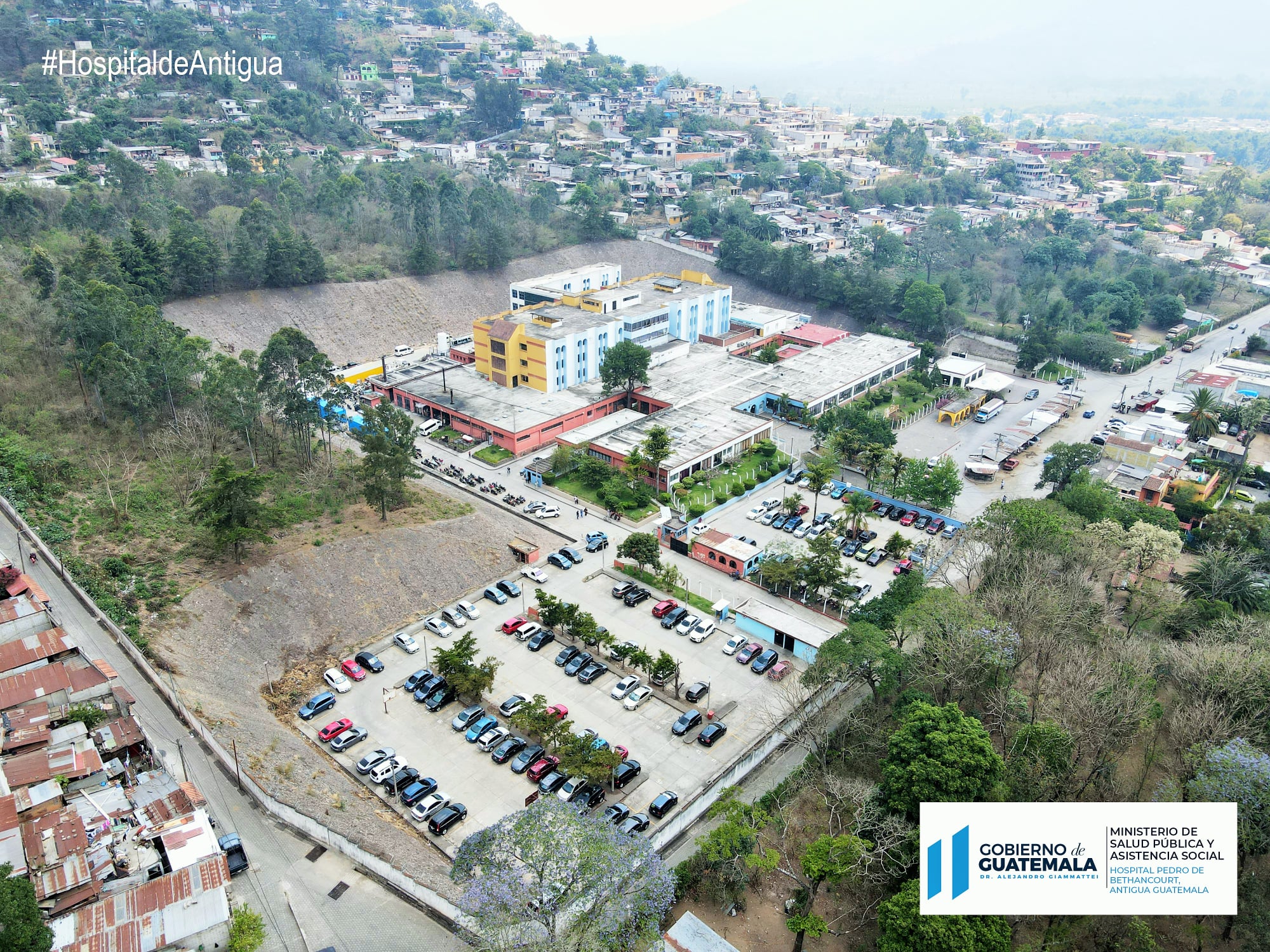 Consulta externa y cirugías son suspendidas en Hospital Pedro Bethancourt por falta de agua