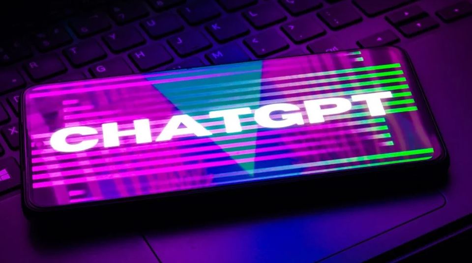 ChatGPT: Italia se convierte en el primer país occidental en bloquear el acceso al programa de inteligencia artificial