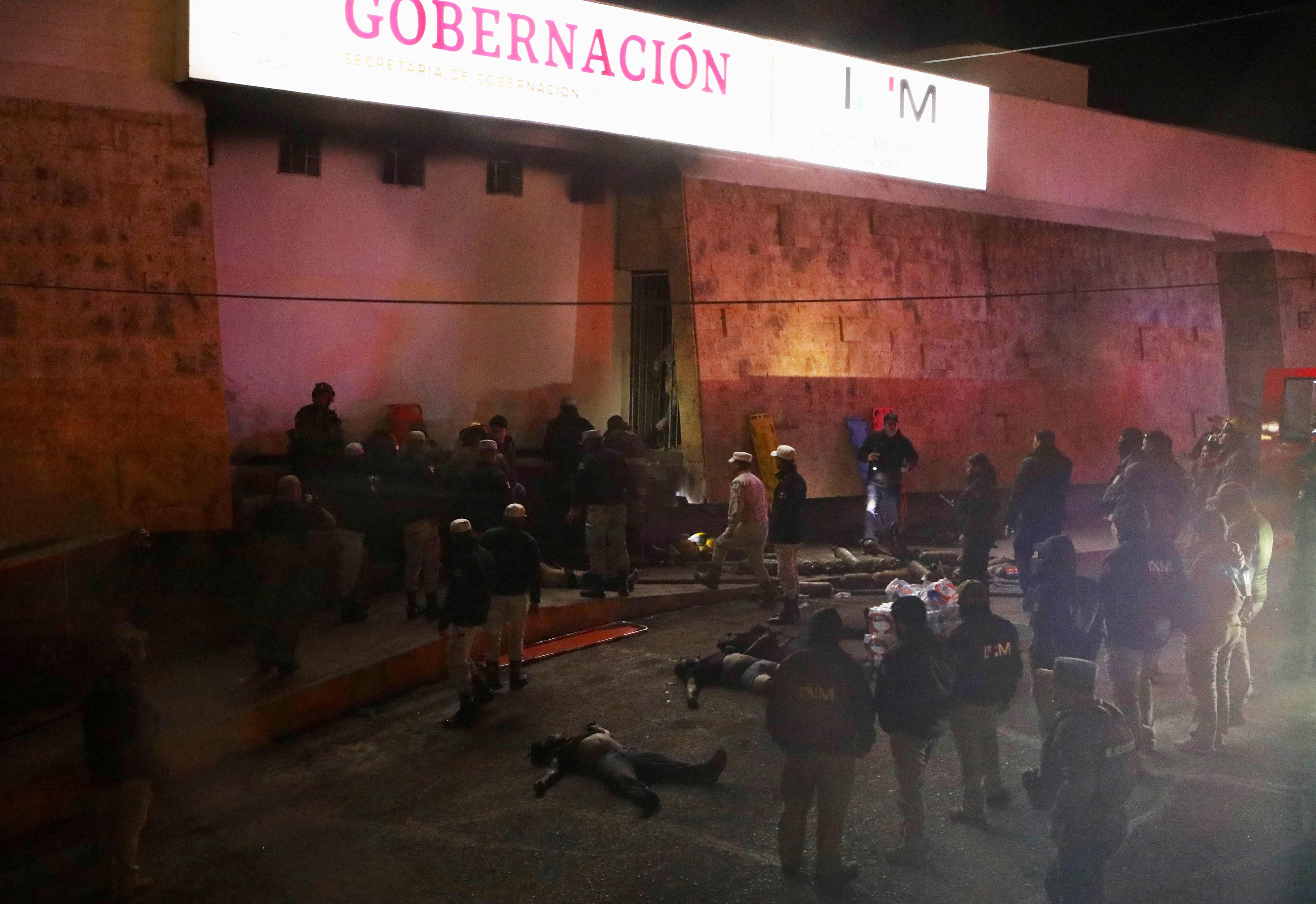 Aumenta a 39 la cantidad de migrantes muertos en el incendio de una estación migratoria en Ciudad Juárez, México