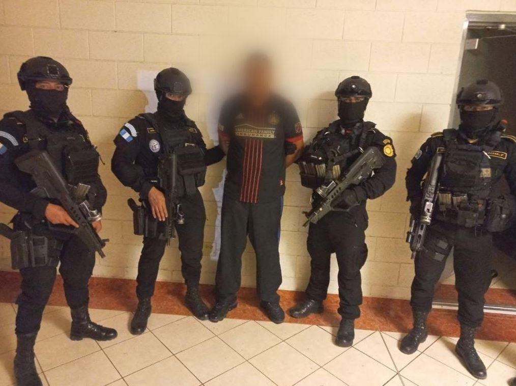 Capturan en Guatemala a supuesto narco mexicano conocido como “el Negro” o “el Compadre”, que Estados Unidos pide en extradición