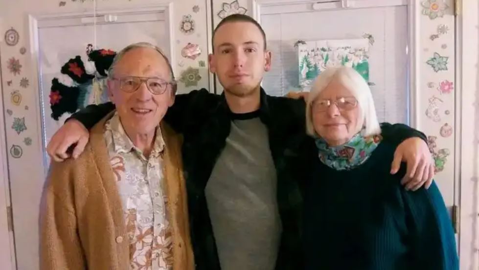 El hombre que sobrevivió una semana atrapado en su auto por la nieve