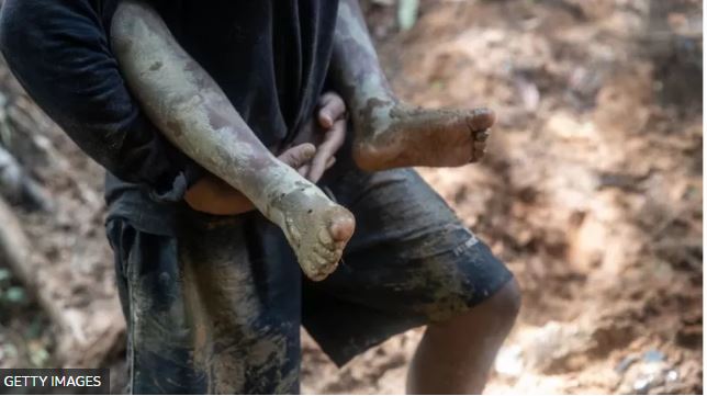 “Se te parte el alma cuando le preguntas a un niño cómo le fue en el Darién y te responde que vio muchos muertos”