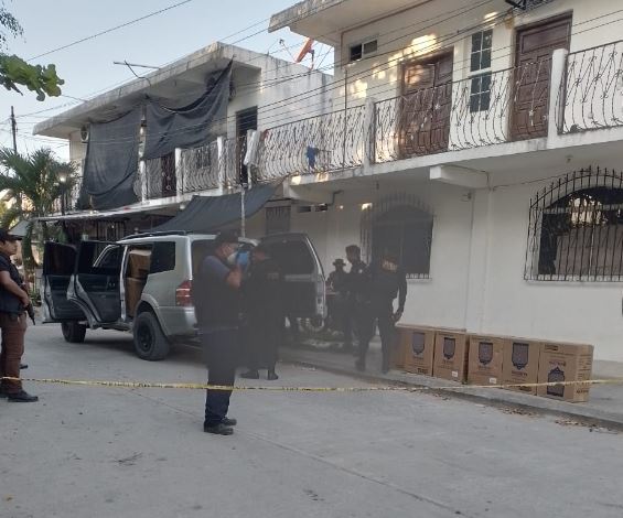 Viajaban en camionetas agrícolas: supuestos contrabandistas atacan puesto de control fronterizo con Belice