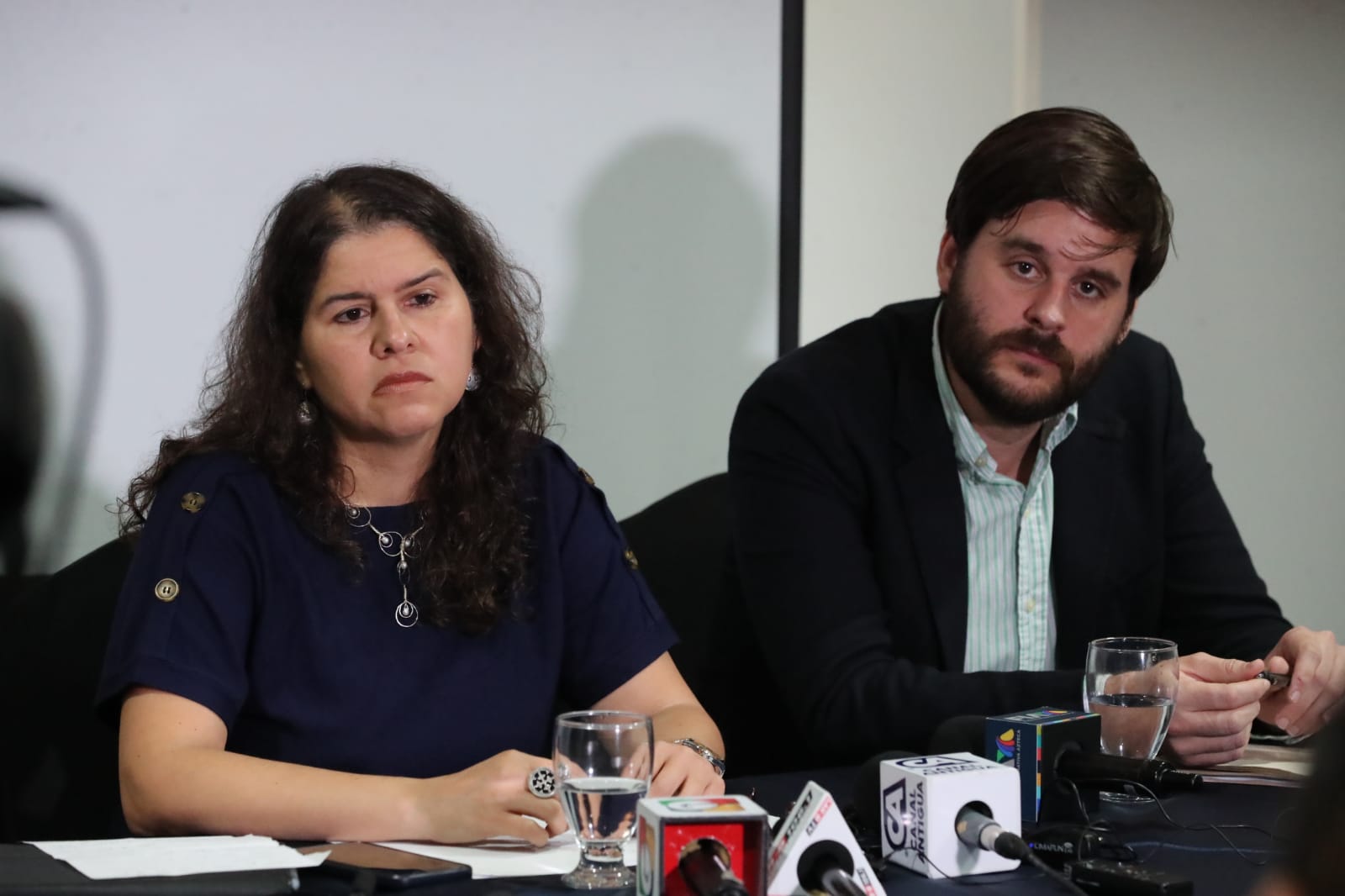 “El sistema de justicia guatemalteco se convirtió en el brazo represivo que busca estrangular a quienes buscan decir la verdad”, afirma HRW y Wola