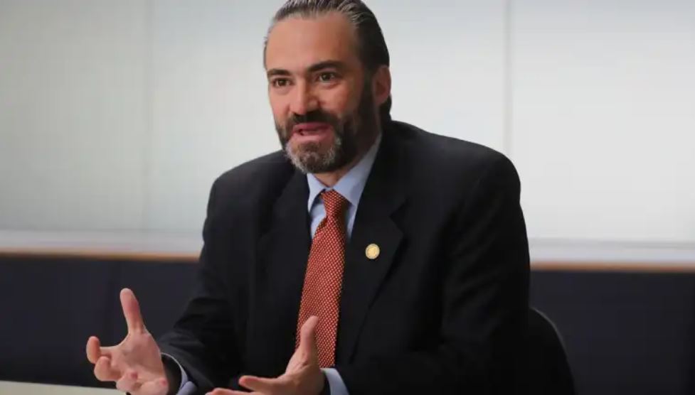 Cierran investigación por espionaje contra el exministro Acisclo Valladares Urruela