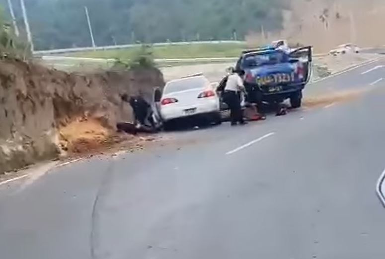 CAPTURAN A DOS SUJETOS EN LA RUTA A EL SALVADOR