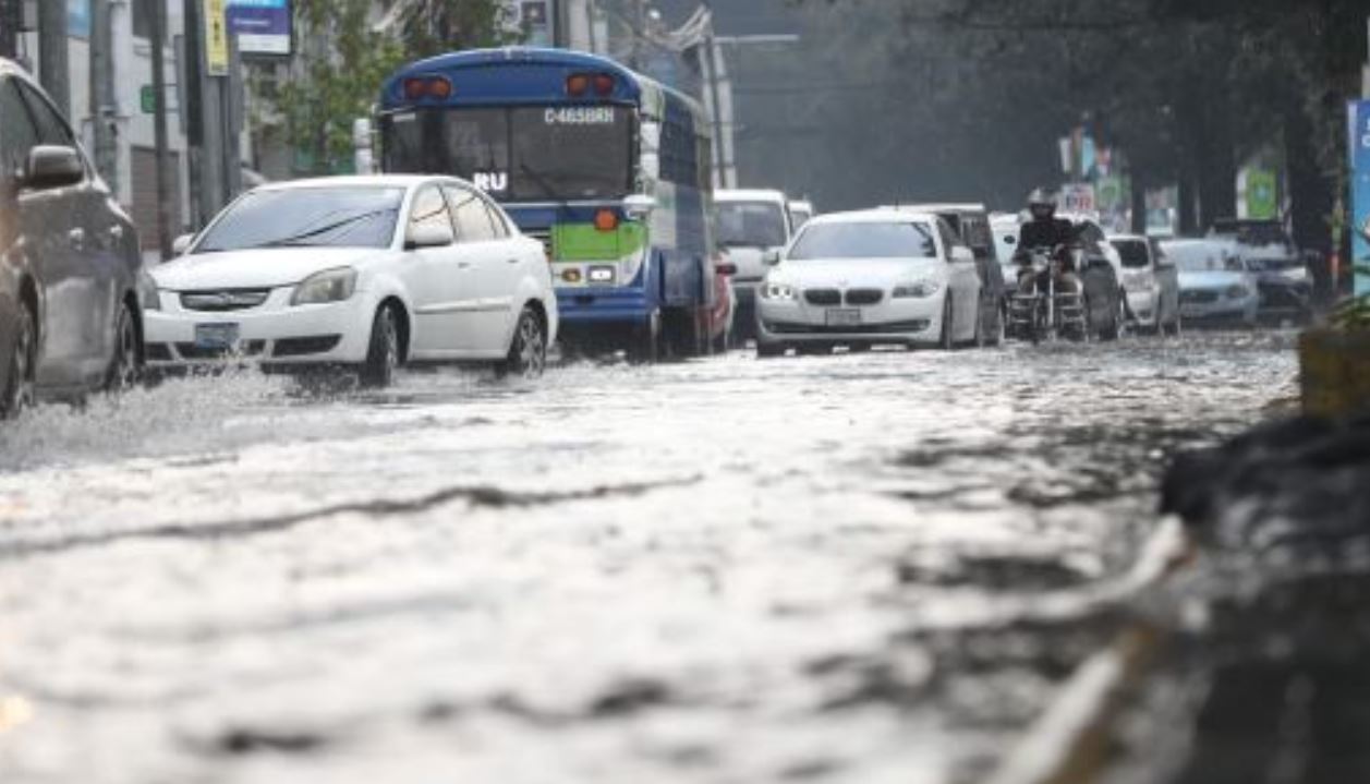 LLUVIA EN GUATEMALA