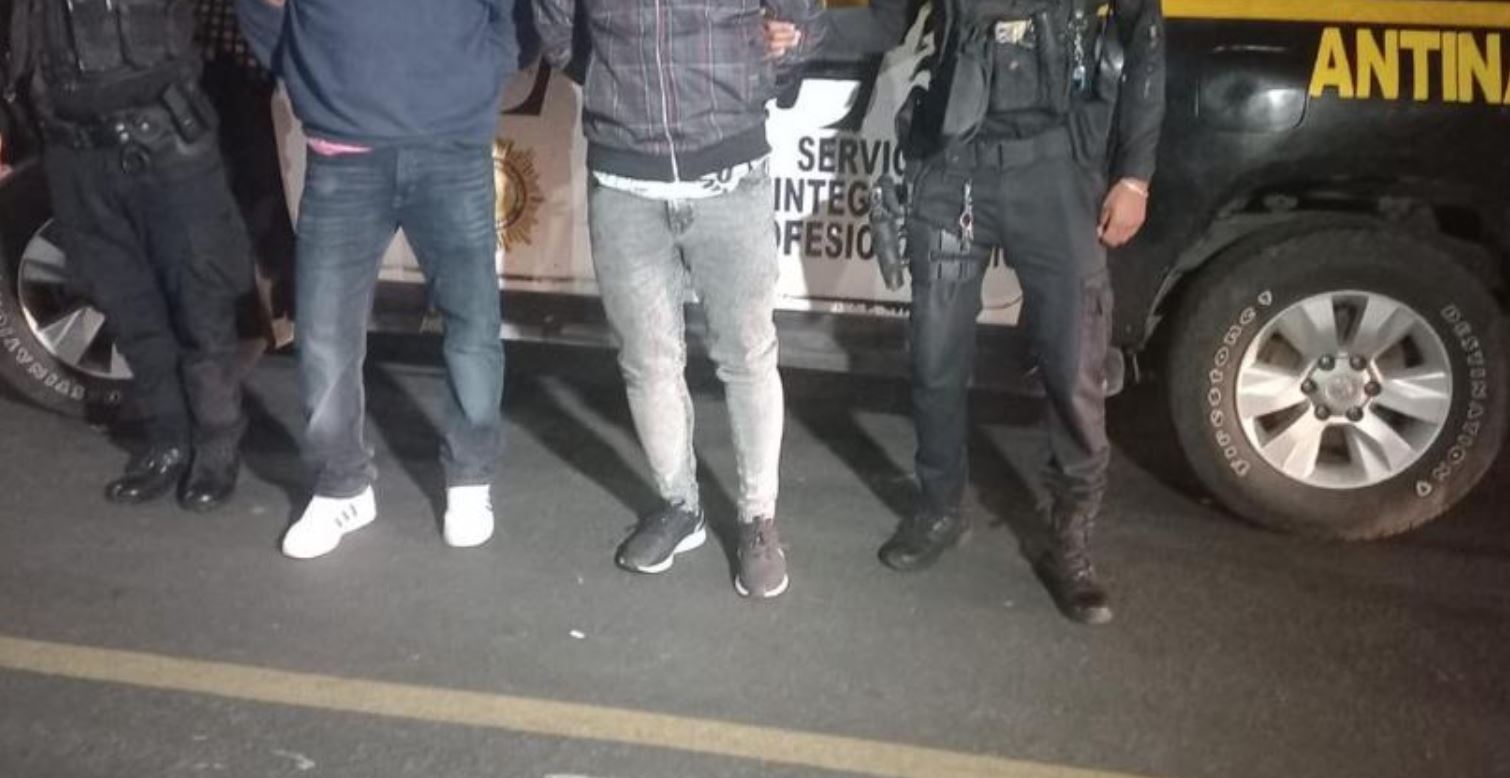 HERMANOS CAPTURADOS CON COCA. SCP