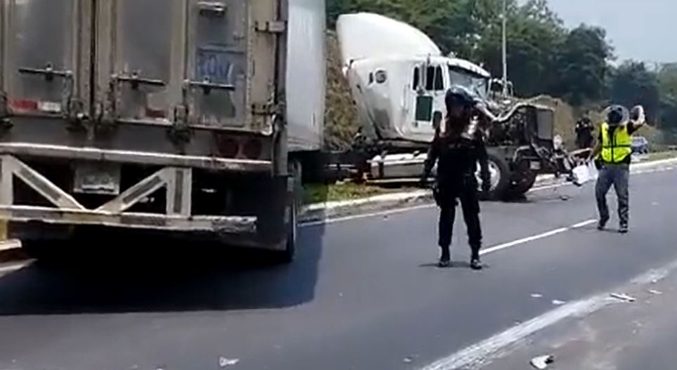 En las últimos 4 días ha habido 4 accidentes de tránsito en la autopista Palín-Escuintla con saldo de 2 muertos y varios heridos