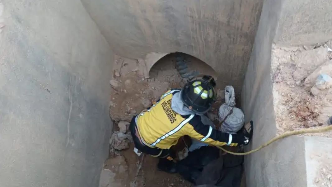 Asalto captado en video, accidentes y hechos violentos marcan el inicio del fin de semana