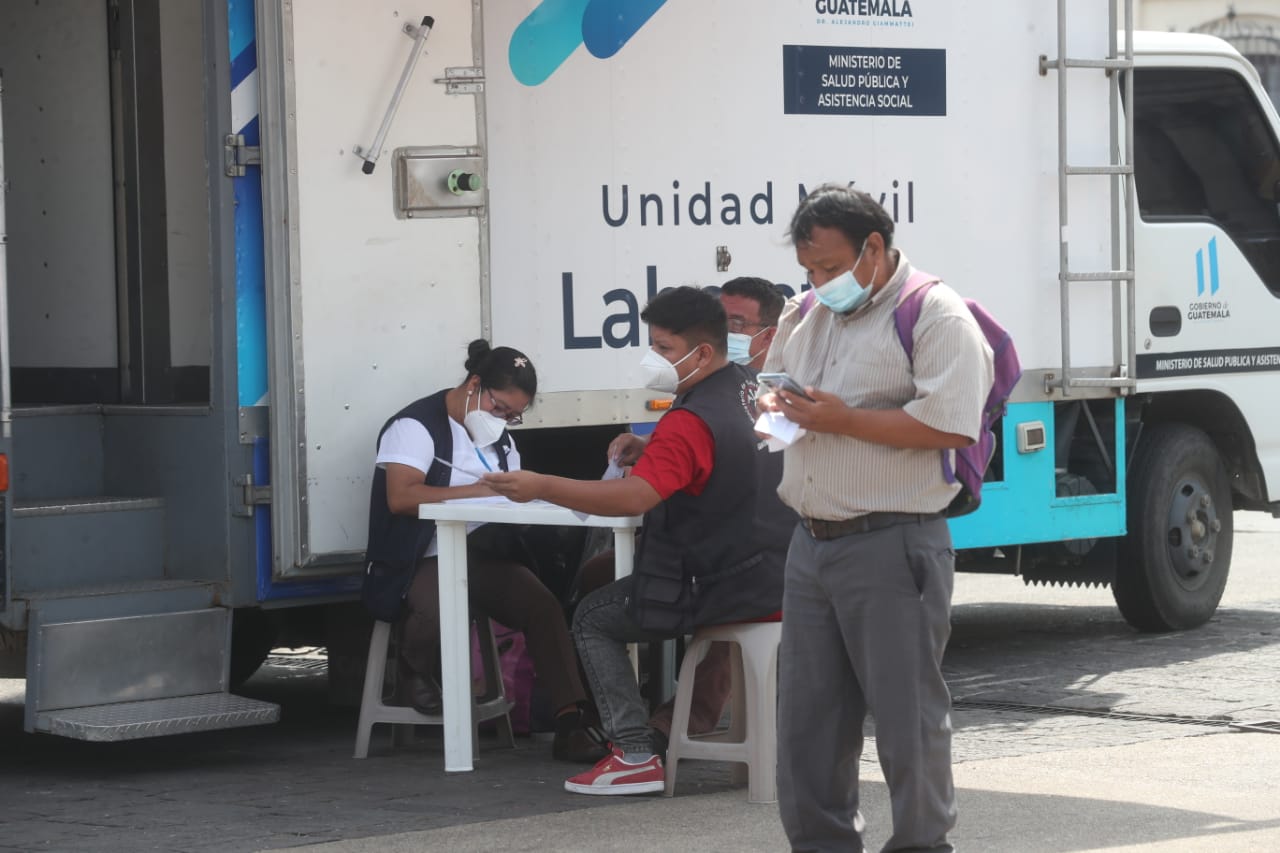 PRUEBAS COVID-19 PARQUE CENTRAL