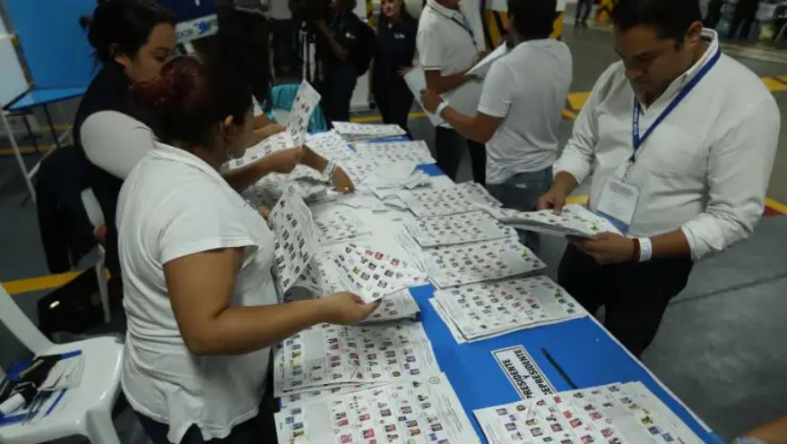 VOTACIONES EN GUATEMALA.