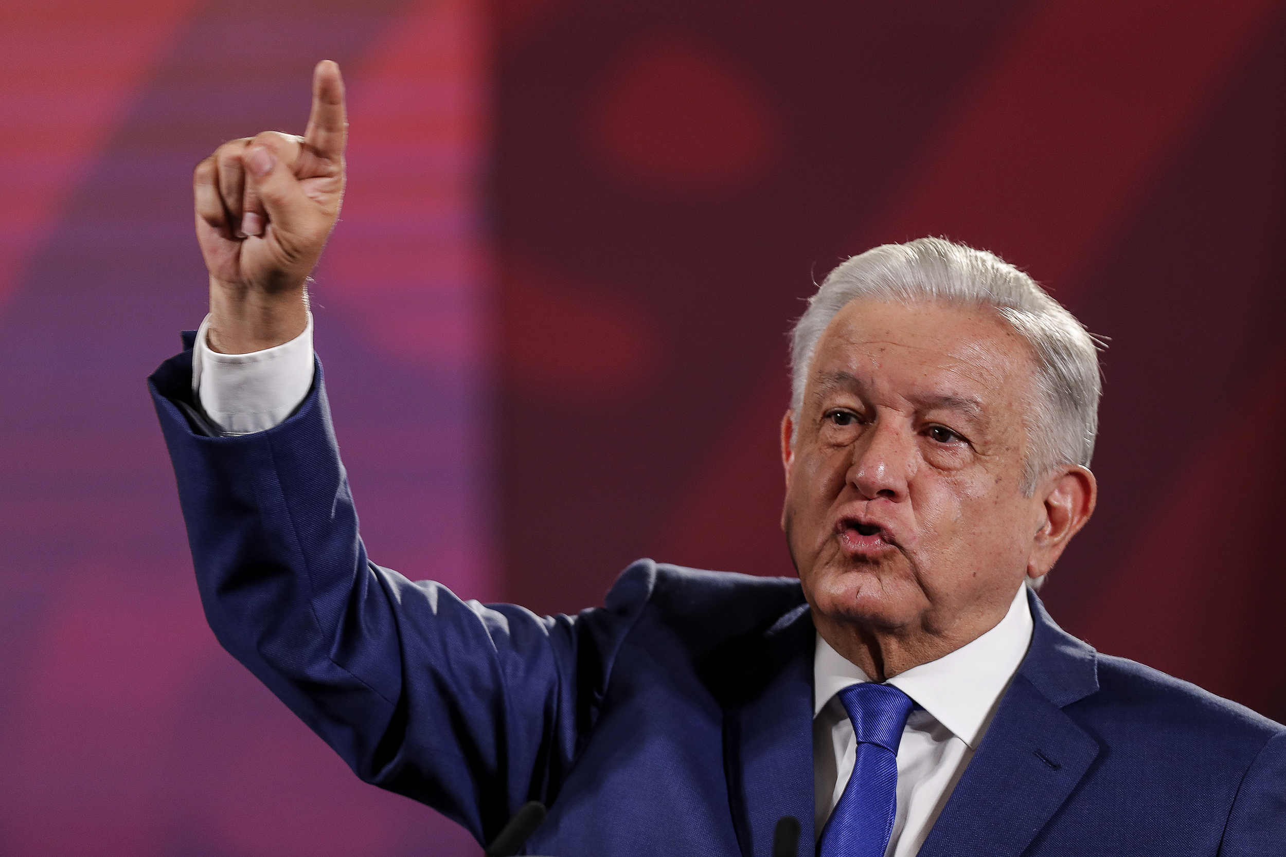 López Obrador critica los corridos tumbados