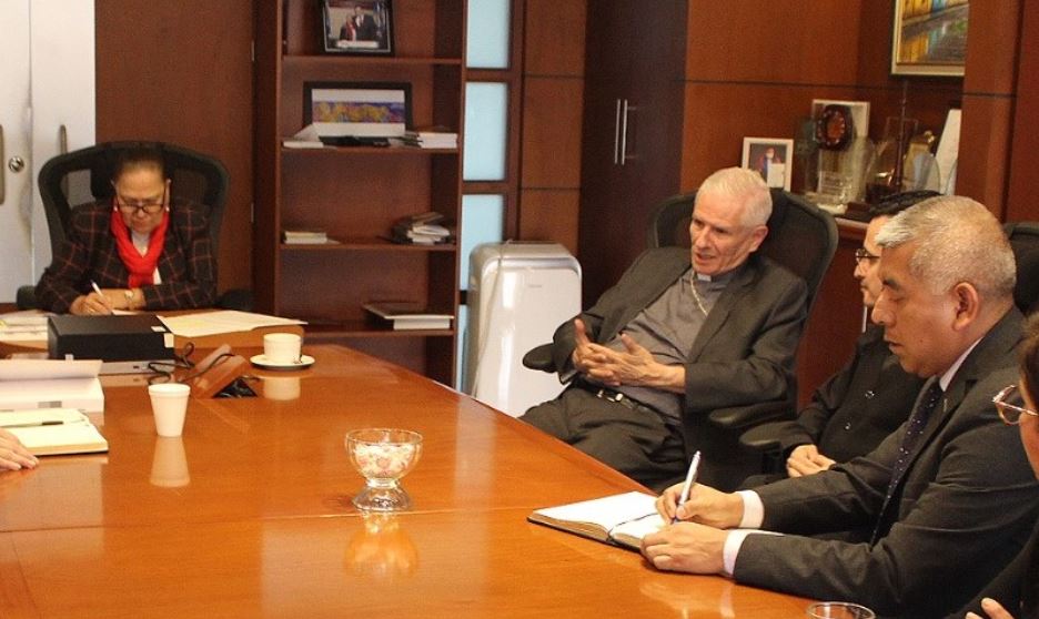 “Los pasos tan agresivos que están dando son altamente peligrosos para el país”: lo que el arzobispo Gonzalo de Villa dijo en reunión con Consuelo Porras