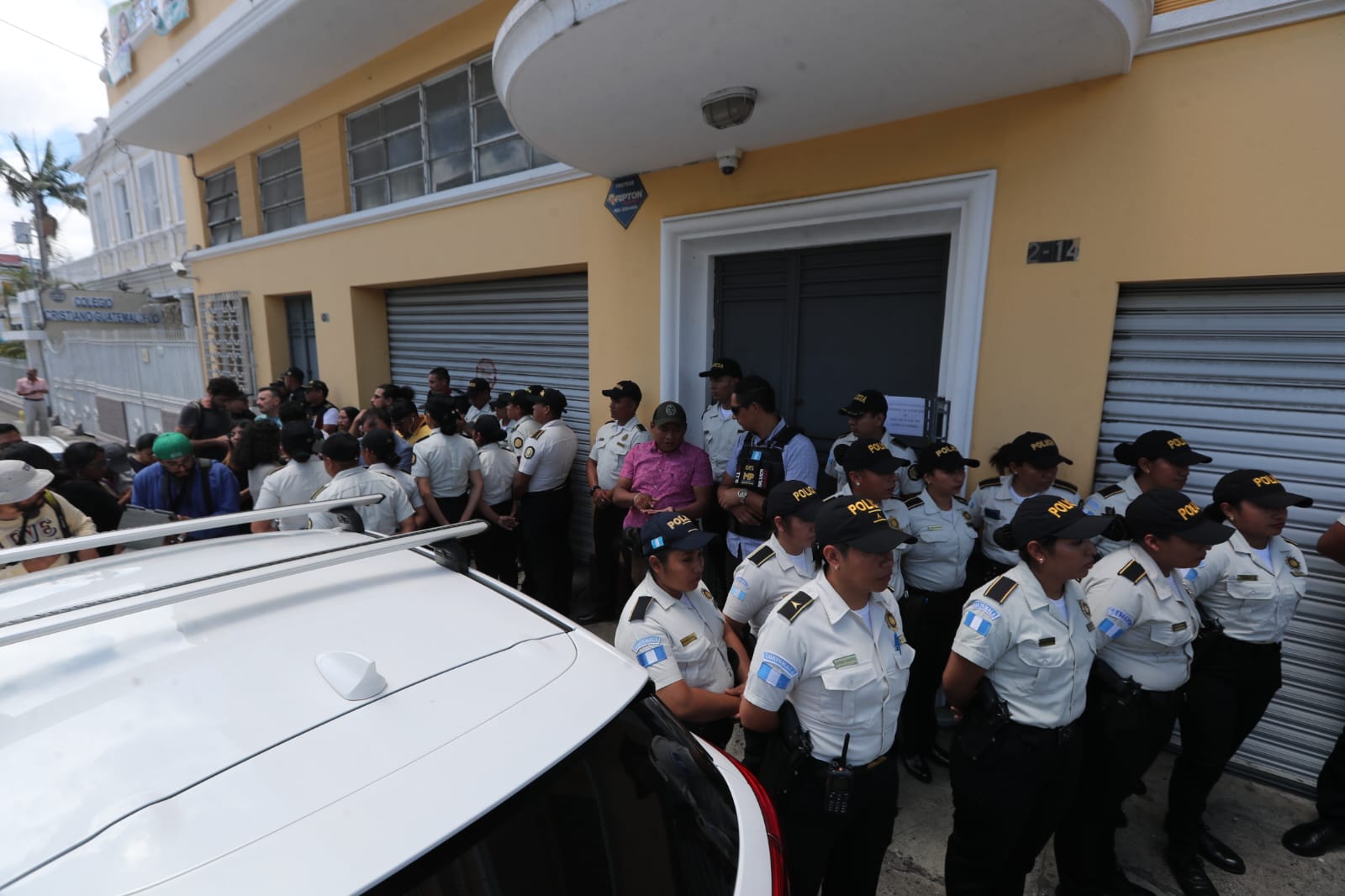 Ministerio Público hace cateo en la sede del partido Movimiento Semilla en seguimiento a la supuesta afiliación irregular
