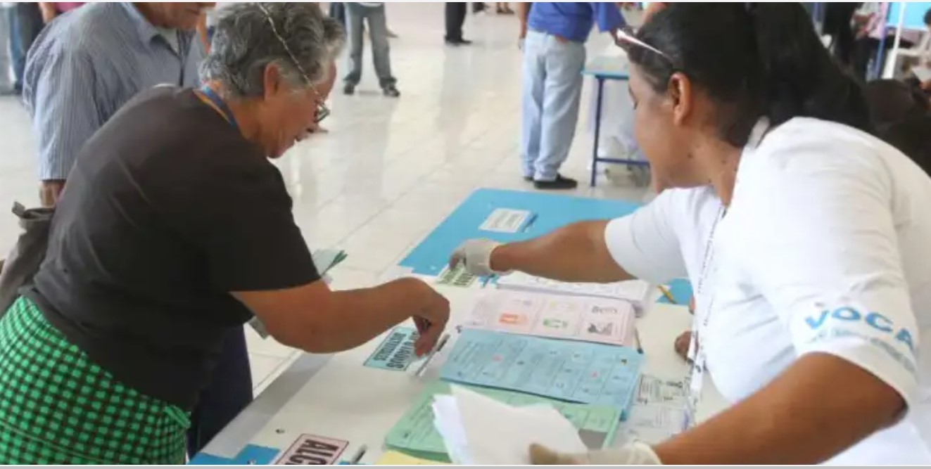 TSE acata orden de la CC y frena oficialización de resultados electorales
