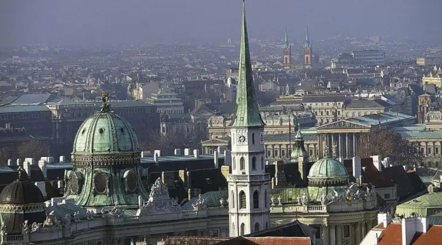 Cómo es vivir en 5 de las ciudades mejor clasificadas por el Índice de Calidad de Vida de The Economist