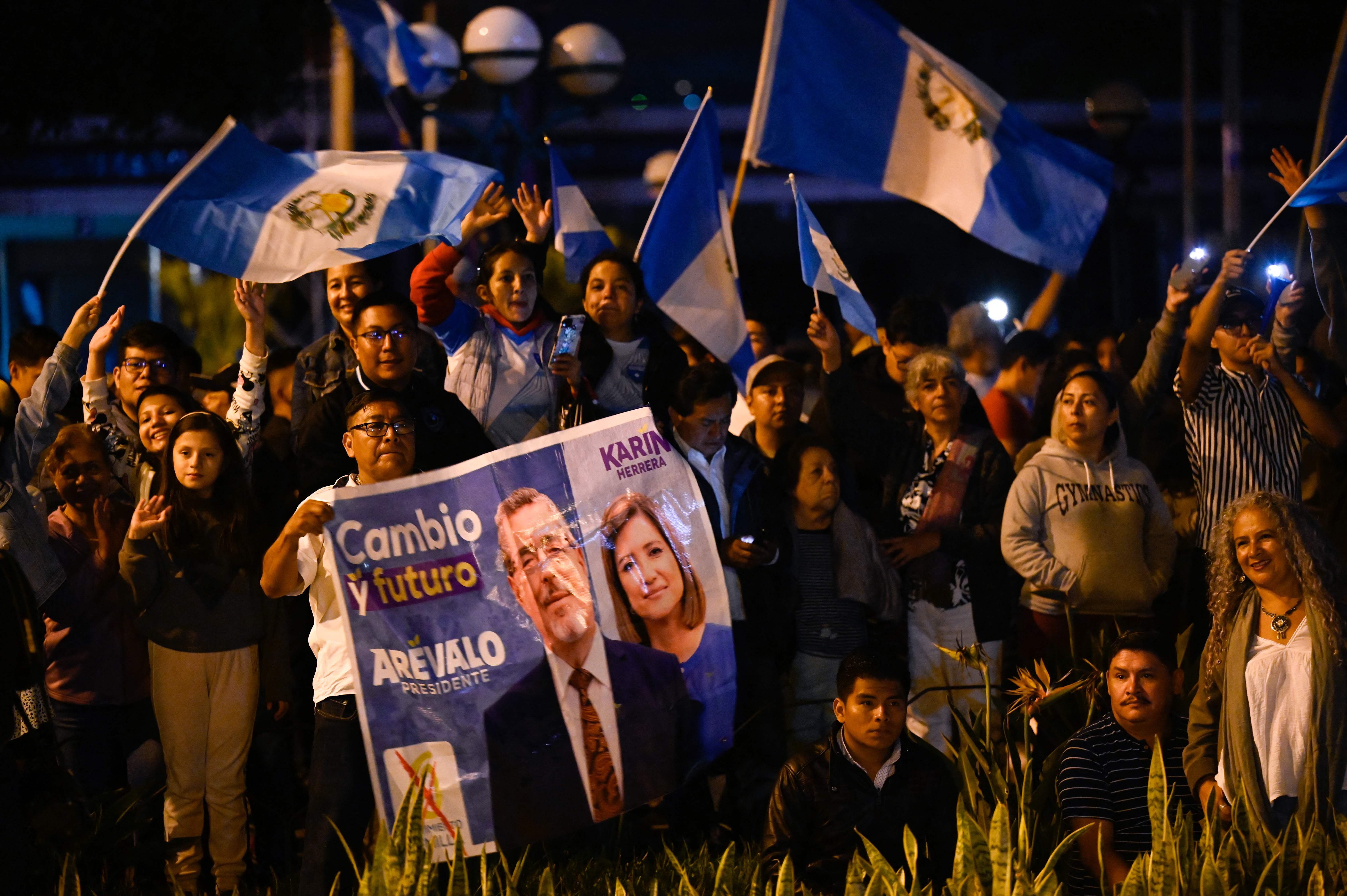 Venezuela y Brasil saludan elección de Bernardo Arévalo como próximo presidente en Guatemala