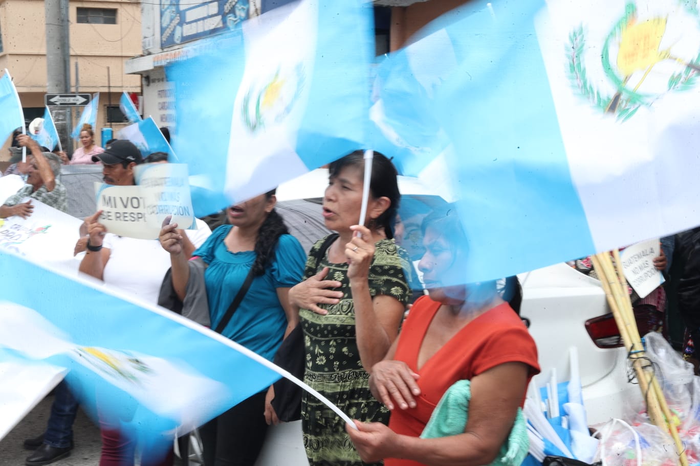 PROTESTA FRENTE AL MP