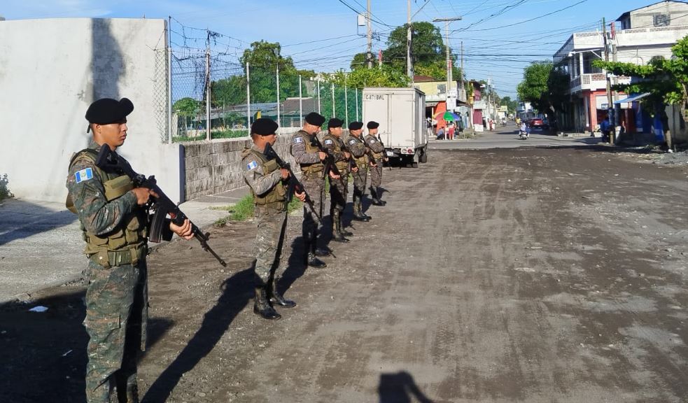 EJÉRCITO EN LAS CALLES
