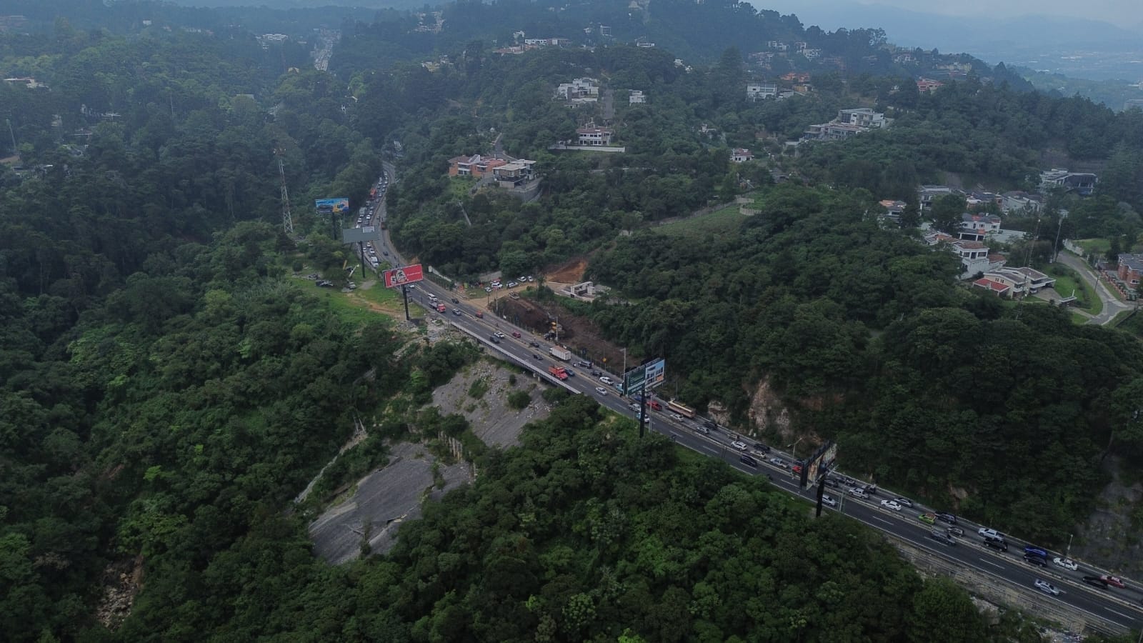 Daños empeoran en el kilómetro 11.5 de carretera a El Salvador, Gobierno ha gastado más de Q138 millones por la emergencia