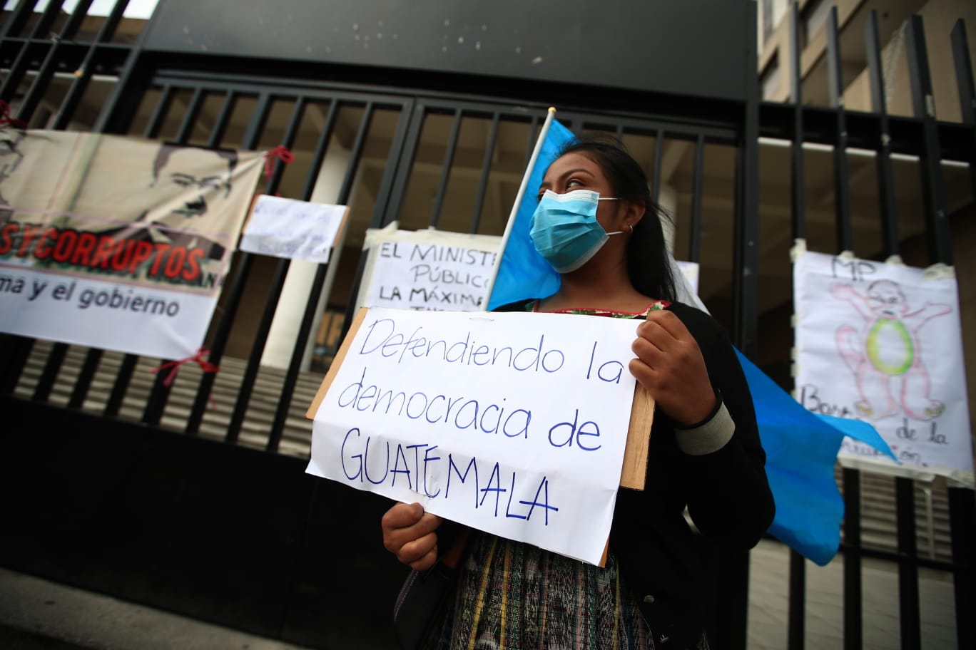 Persisten las protestas y pedido de renuncia de la fiscal general Consuelo Porras y otros funcionarios