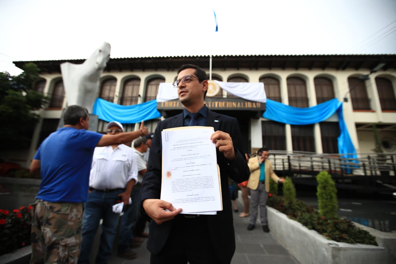 SEMILLA PRESENTA AMPARO