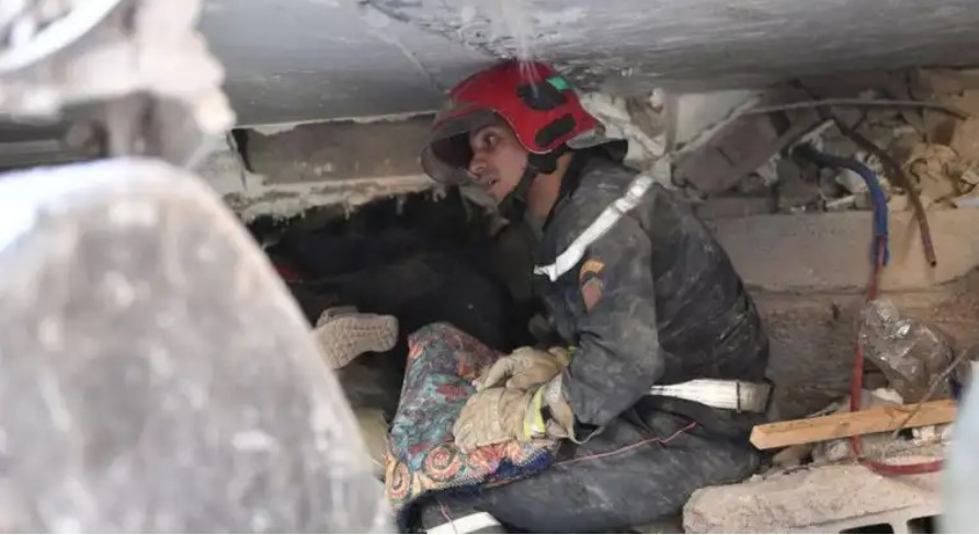 Las difíciles labores de rescate tras el devastador terremoto en Marruecos