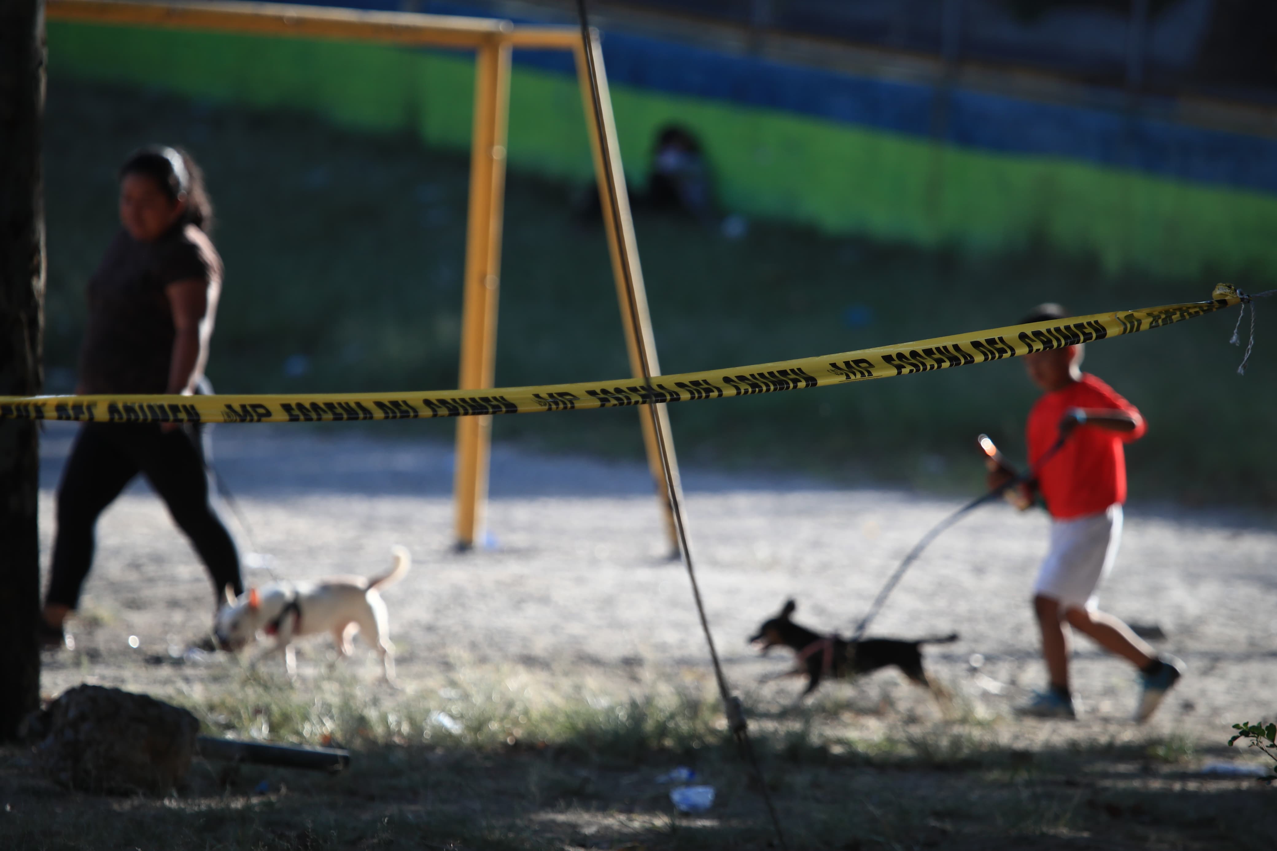Disparan contra personas que observaban partido de futbol, tres hombres son heridos de gravedad