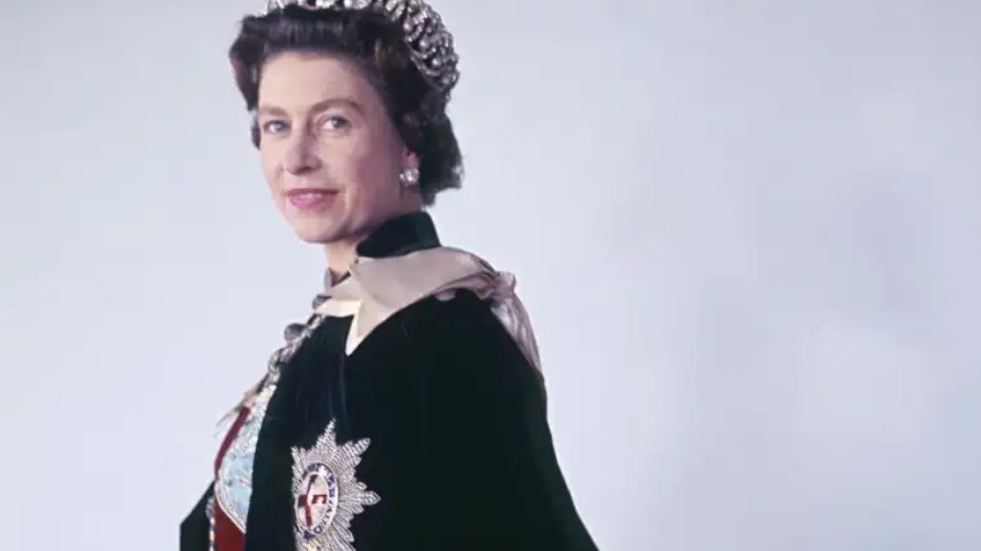 La imagen inédita de la reina Isabel II con la que se conmemora el primer aniversario de su muerte
