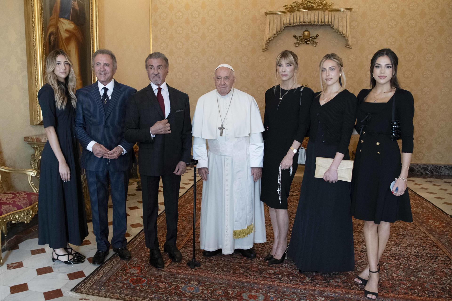 Papa Francisco y Sylvester Stallone