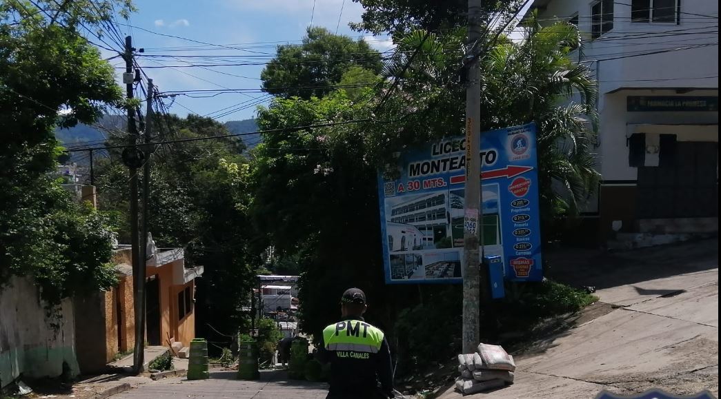 Estos son los daños que reportan las autoridades en el hundimiento en la bajada de La Joya, Boca del Monte