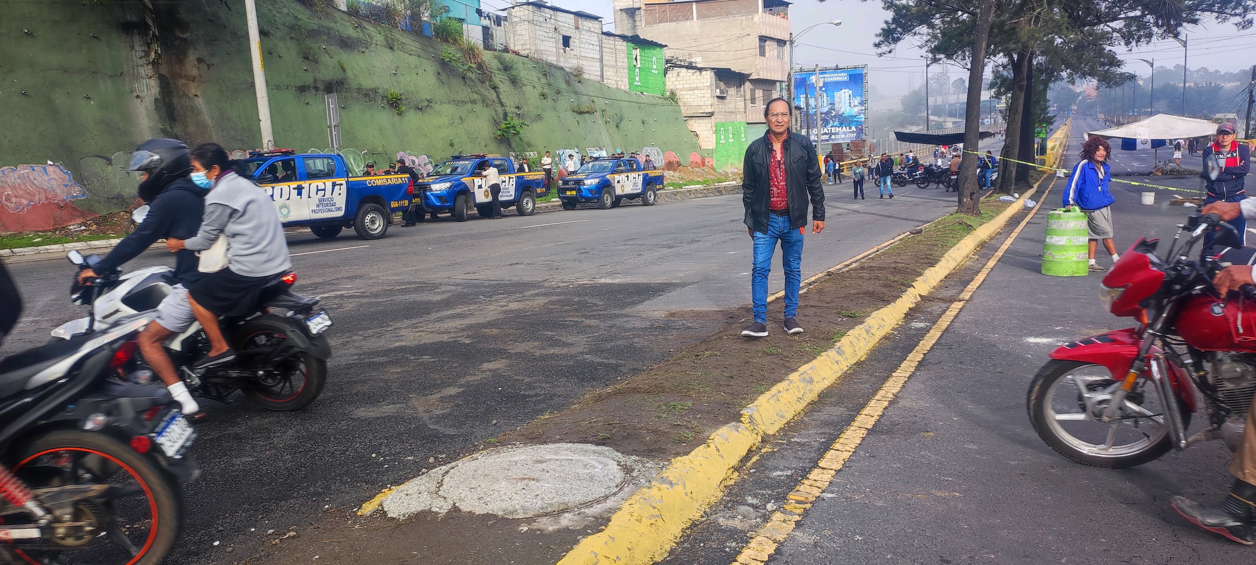 “No podemos trabajar ni comprar comida”: Guatemaltecos que caminan en puente El Incienso hablan sobre el impacto de los bloqueos