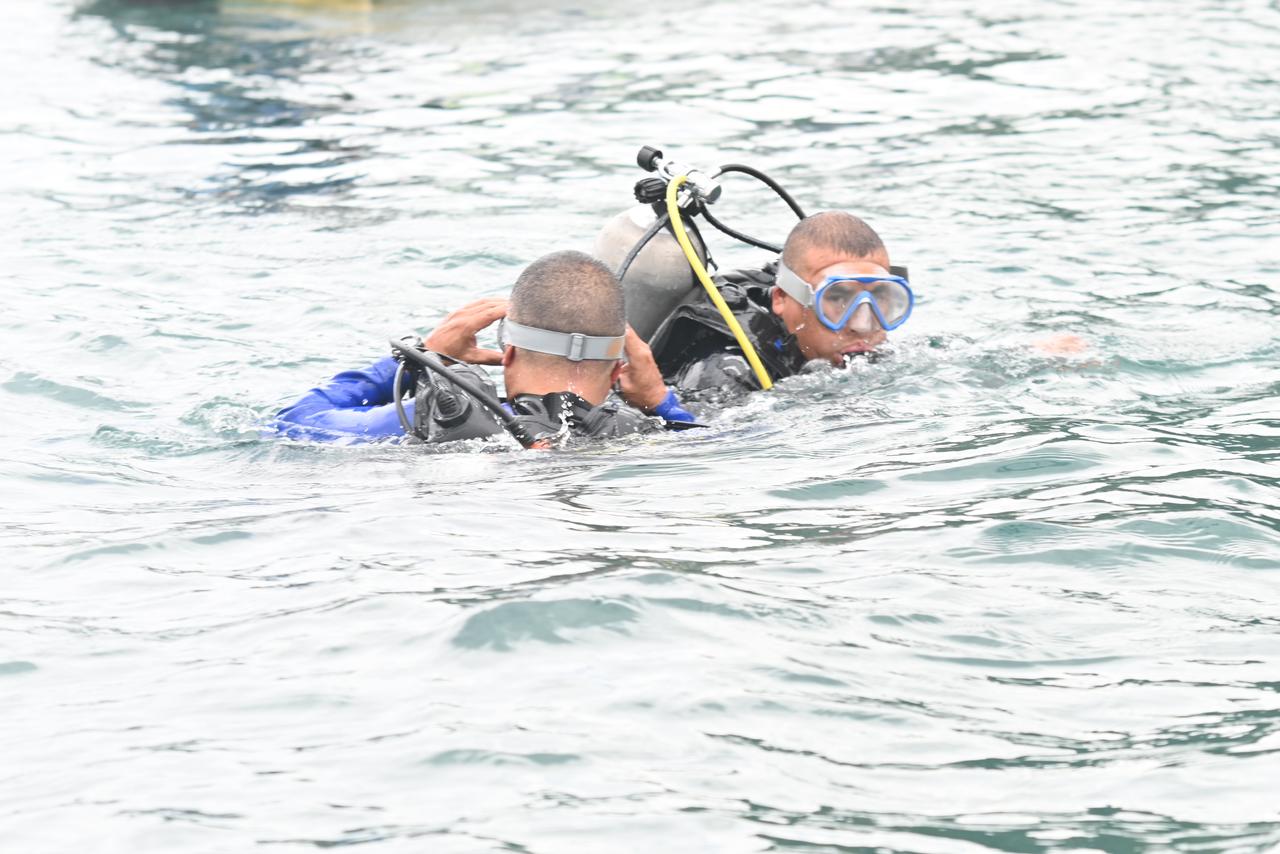 EN BÚSQUEDA DE TURISTA EN ATITLÁN