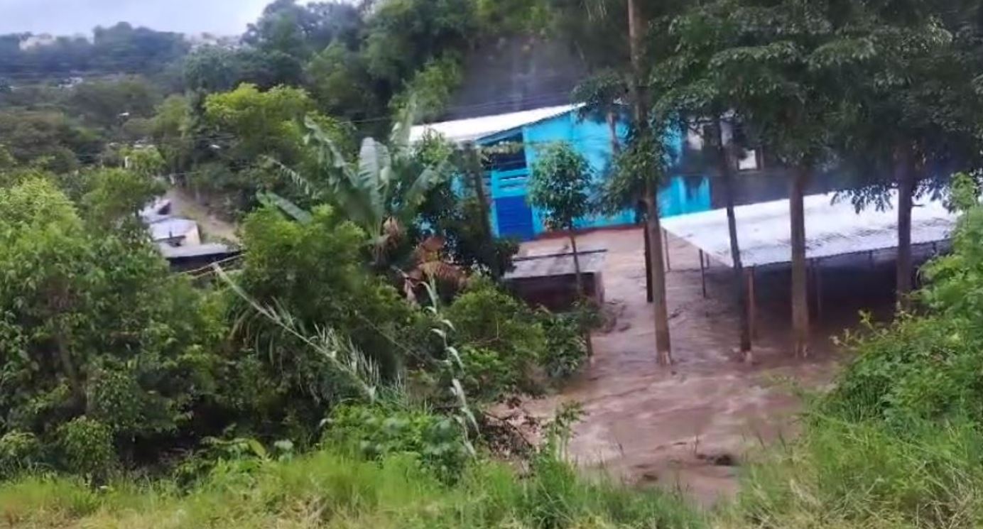 RÍO EN SAN PEDRO AYAMPUC