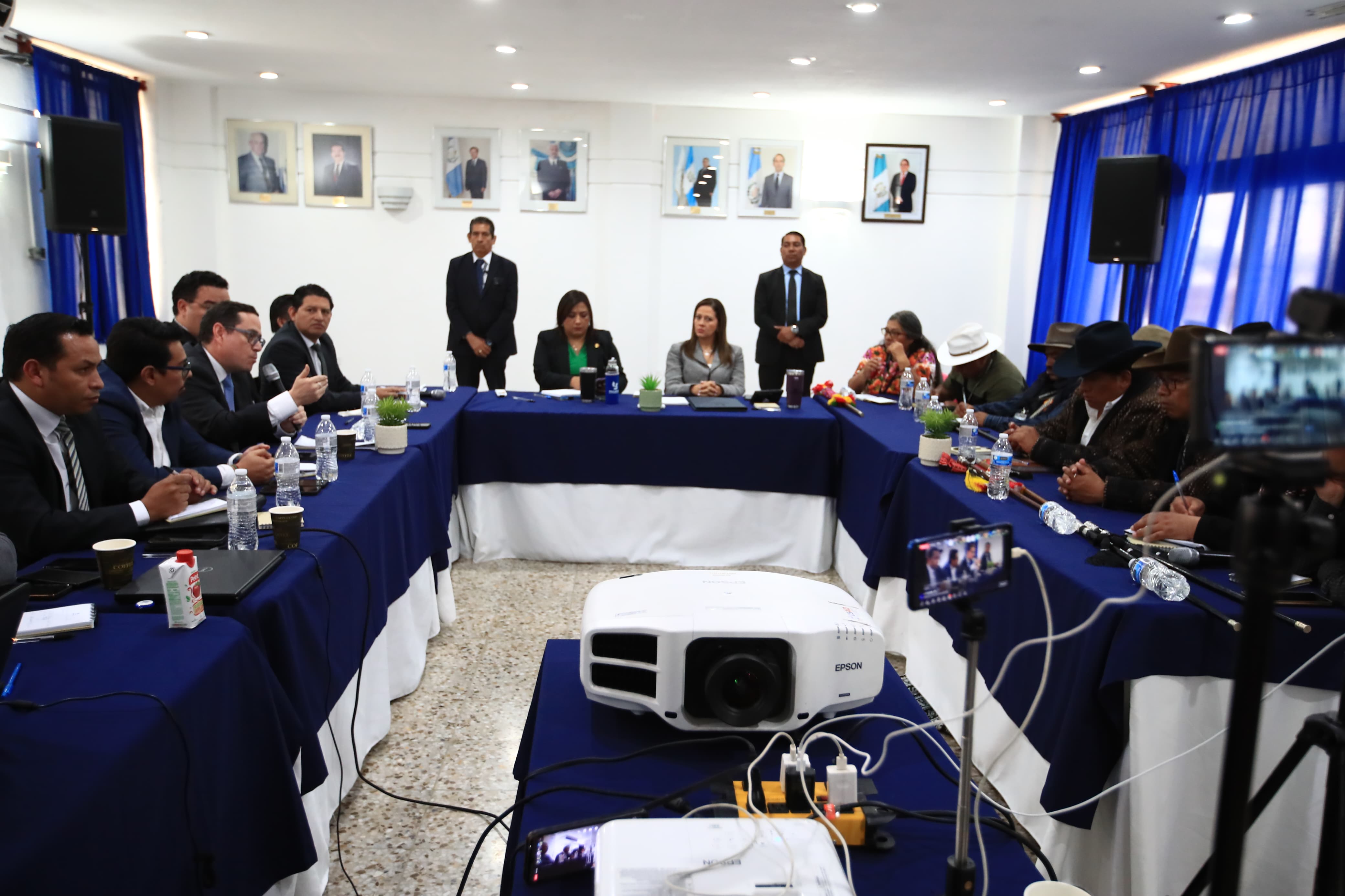 48 Cantones de Totonicapán afirman que no hubo avance en diálogo y que manifestaciones continuarán hasta que renuncie Consuelo Porras