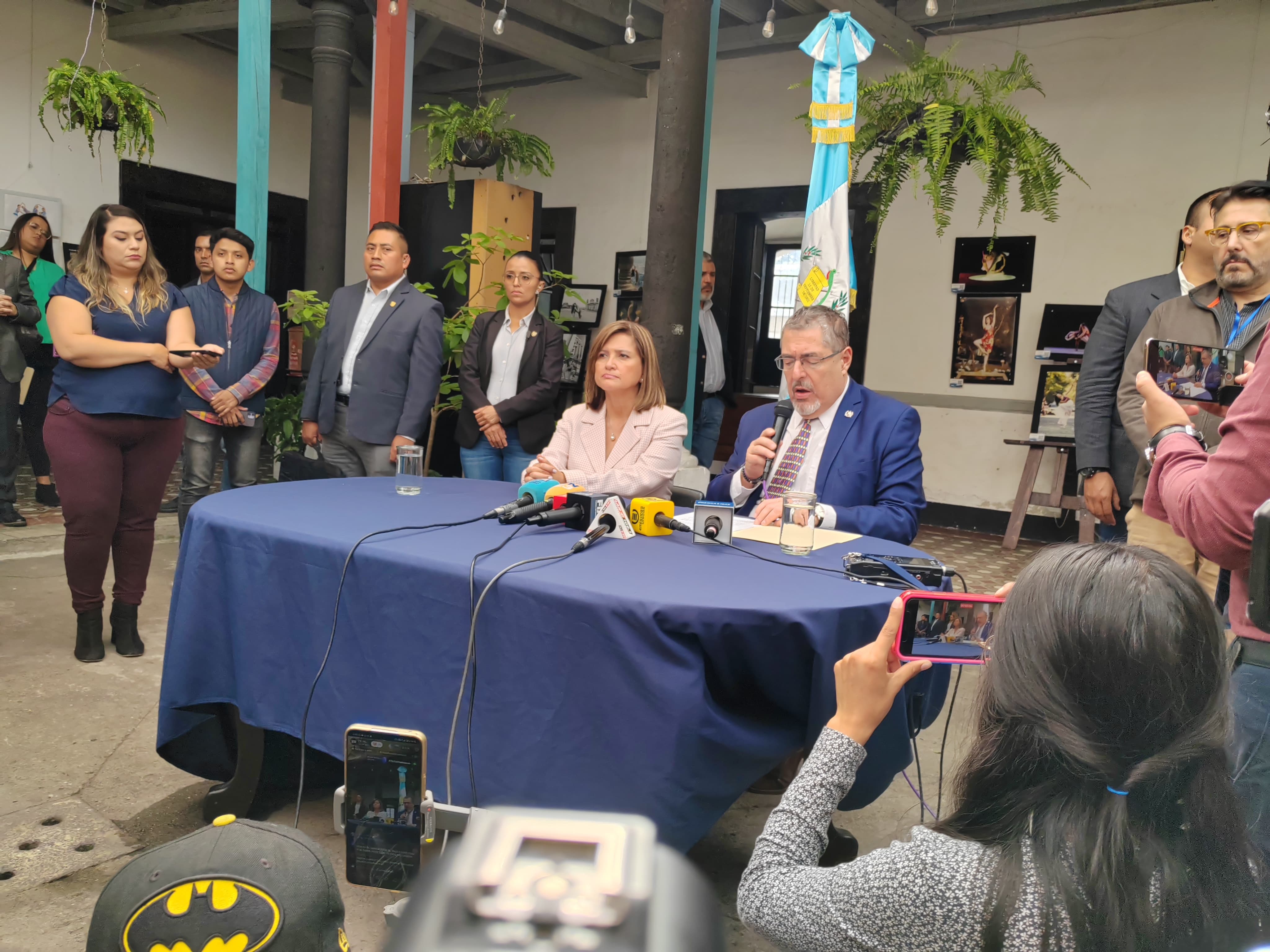 Bernardo Arévalo pide a PDH y a Mingob asegurar integridad de manifestantes y llama a sectores a buscar una solución