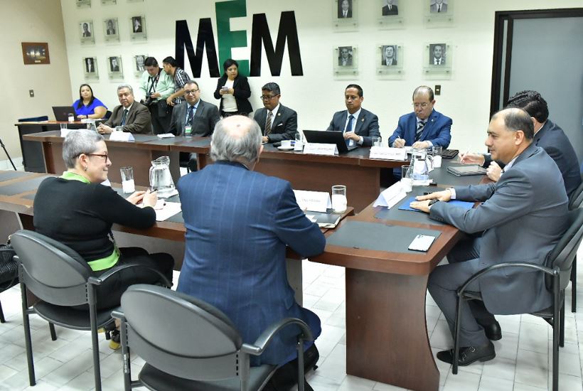 Avanza la transición de gobierno entre los equipos del presidente Giammattei y Arévalo, mandatario electo