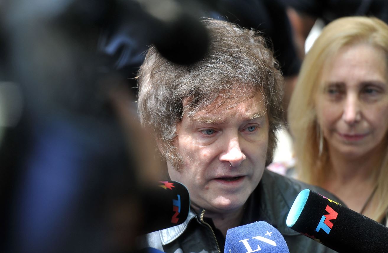El ultraderechista Javier Milei gana la presidencia argentina